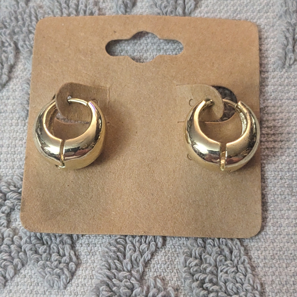 Source Unknown Gold Chunky Hoop Earrings